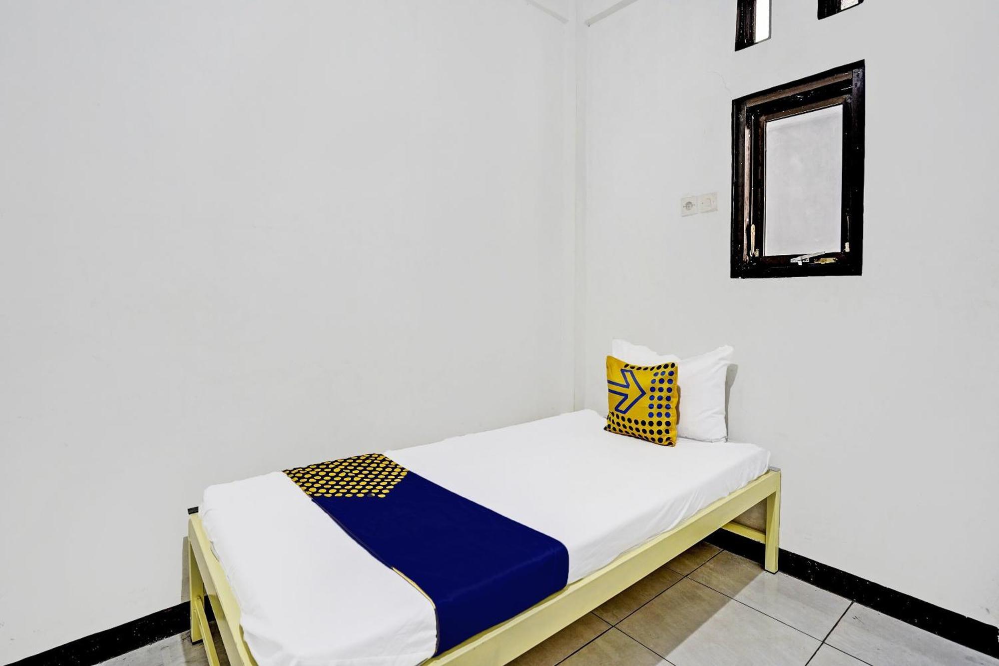 Hotel Oyo Life 91947 Kost Barokah Syariah 2*