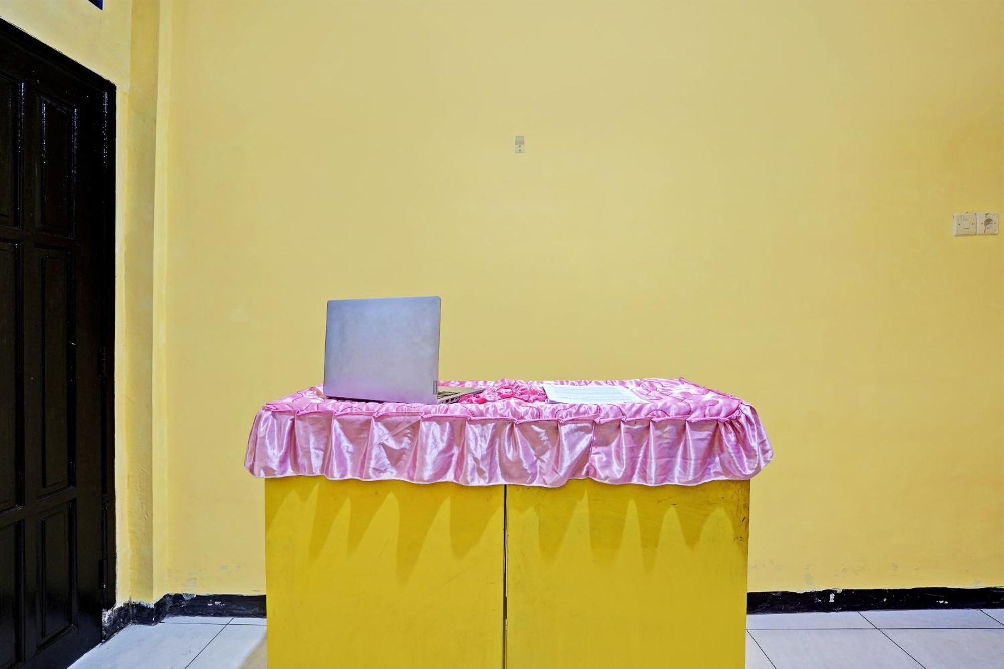 Oyo Life 91947 Kost Barokah Syariah 2*